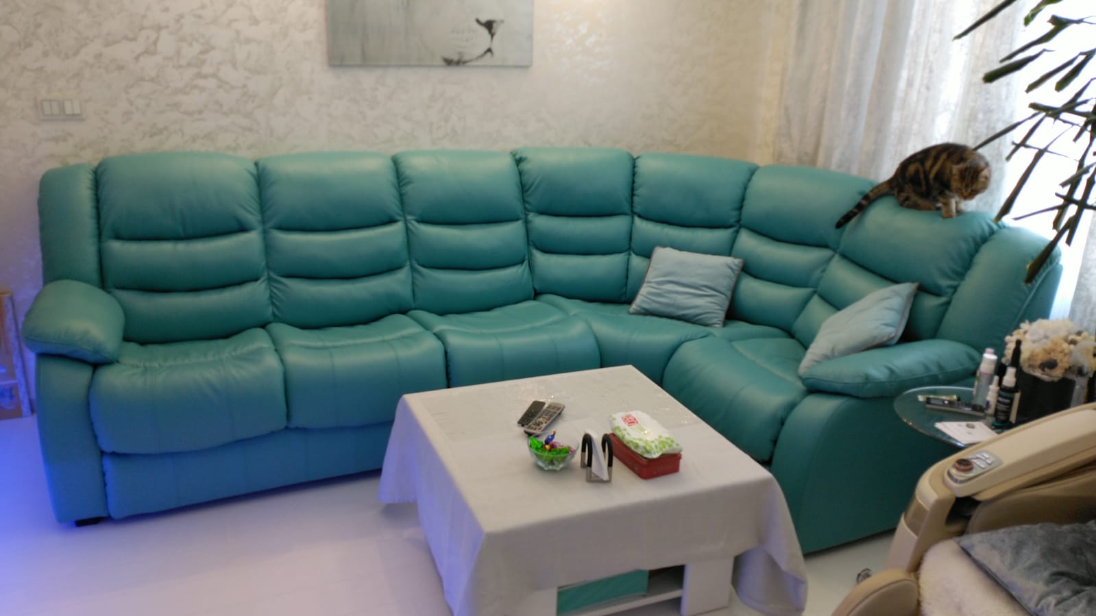 Перетяжка дивана на дому. Усолье-Сибирское