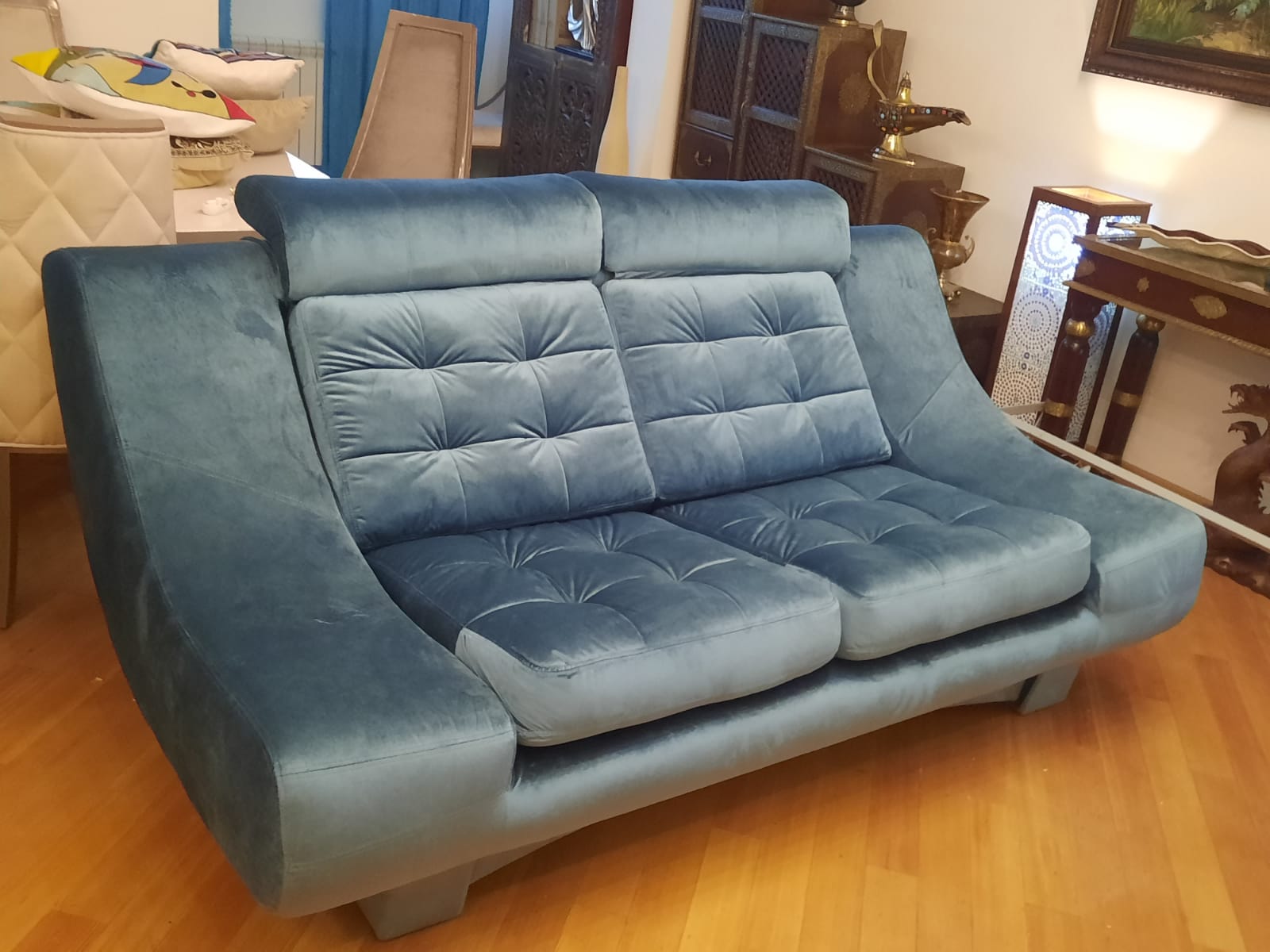 Обивка дивана на дому. Усолье-Сибирское