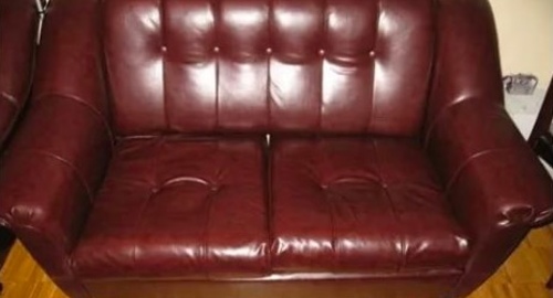 Обивка дивана кожей. Усолье-Сибирское